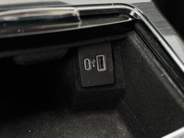 Certified 2023 Lincoln Nautilus AWD w/ Premium Package image 31