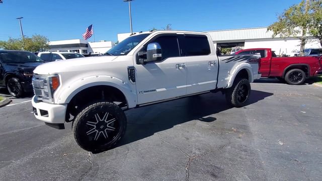 Used 2019 Ford F250 Platinum w/ Platinum Ultimate Package image 4