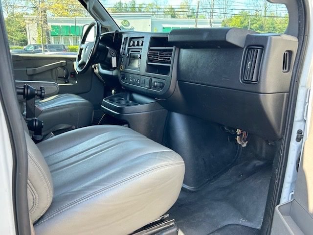 Used 2019 Chevrolet Express 2500 w/ Driver Convenience Package RWD image 14