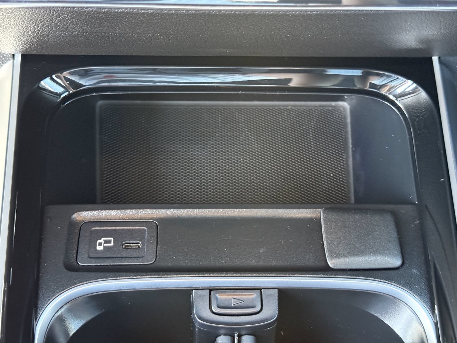 Used 2021 Mercedes-Benz GLB 250 image 28