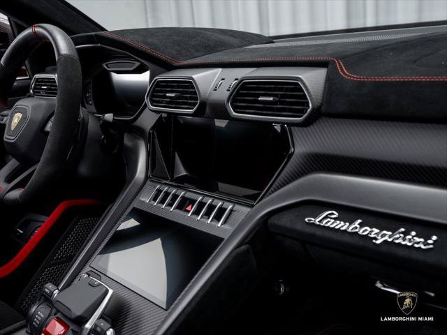Used 2023 Lamborghini Urus Performante AWD/4WD image 47