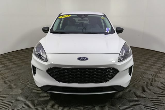 Used 2022 Ford Escape SE w/ Cold Weather Package FWD image 4