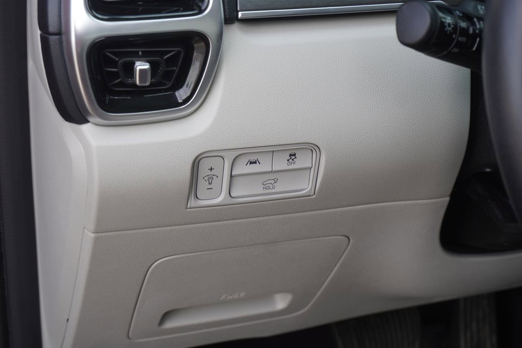 Used 2023 Kia Sorento SX image 17