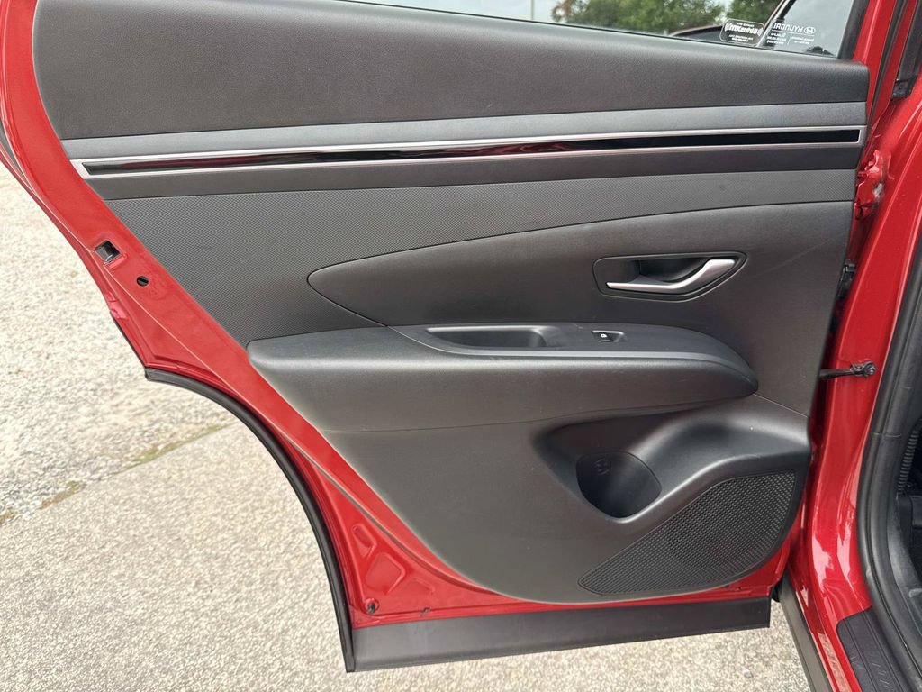 Used 2023 Hyundai Tucson SEL FWD image 12