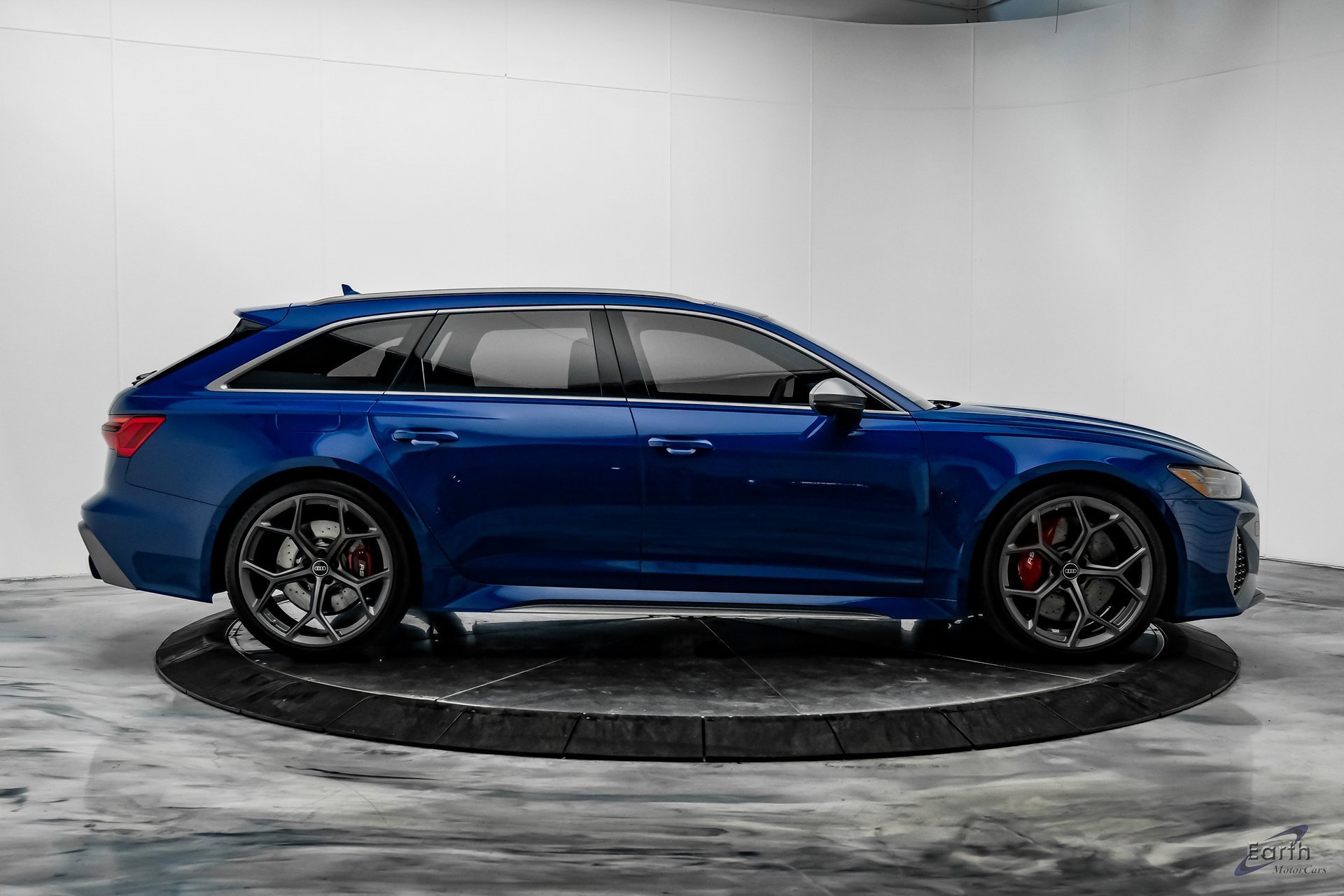 Used 2025 Audi RS 6 performance image 16