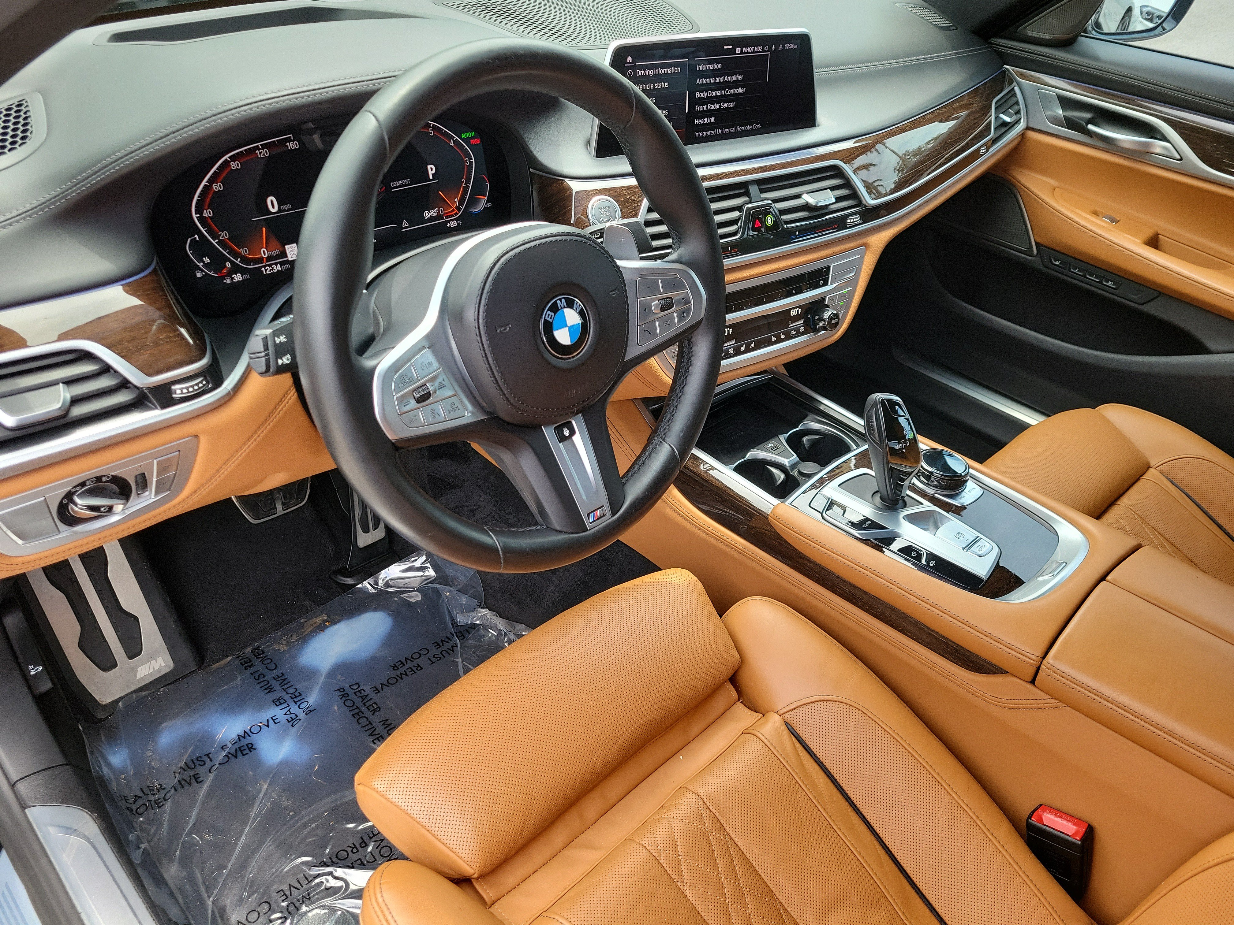 Certified 2022 BMW 750i xDrive w/ Executive Package AWD/4WD image 17