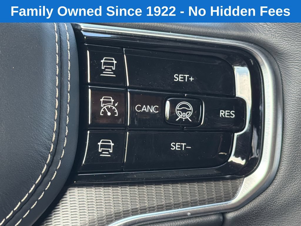 Used 2025 Jeep Grand Wagoneer L Series II Obsidian w/ Quick Order Packagew 28T AWD/4WD image 29