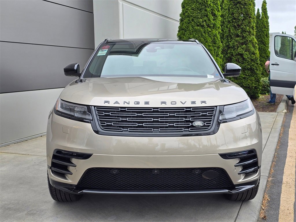 New 2026 Land Rover Range Rover Velar Dynamic SE image 3