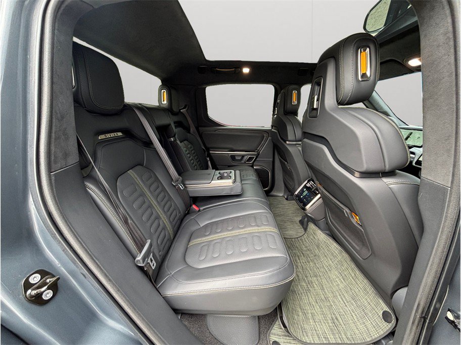Used 2022 Rivian R1T Adventure AWD/4WD image 41