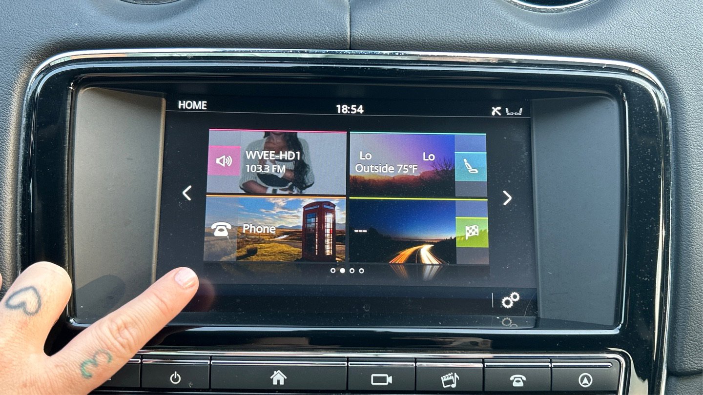 Used 2016 Jaguar XJ R-Sport image 24