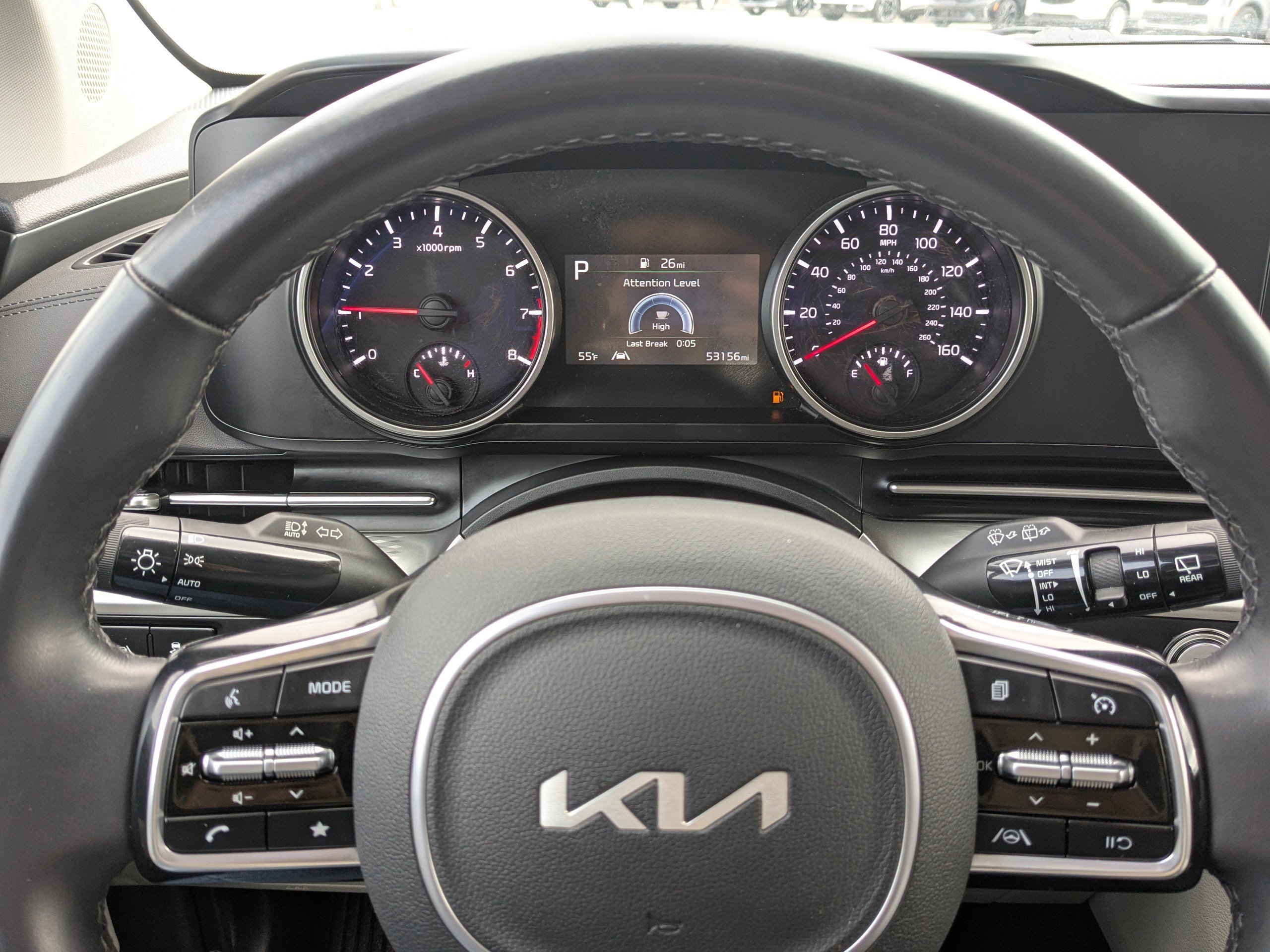 Used 2024 Kia Carnival LX image 33