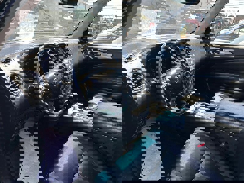 Used 2018 Nissan Pathfinder SL image 7