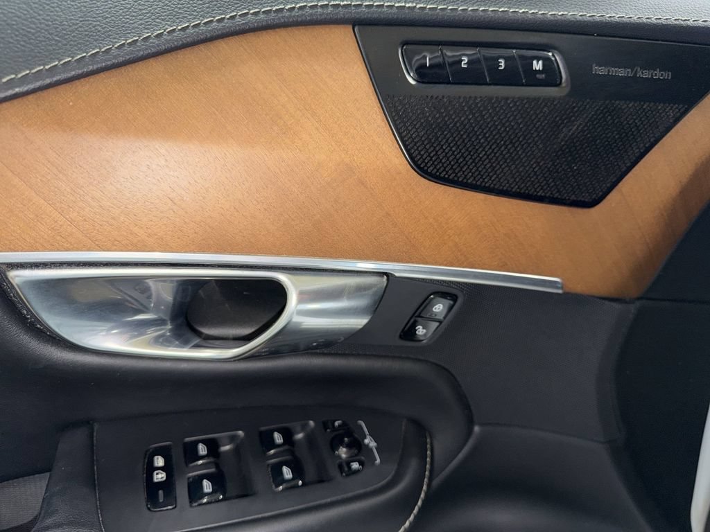 Used 2019 Volvo XC90 T6 Inscription w/ Advanced Package AWD/4WD image 15