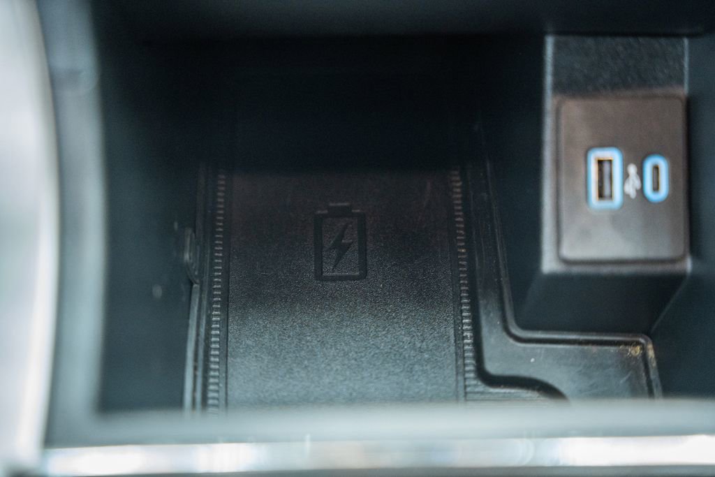 Used 2022 Ford Edge ST-Line image 27