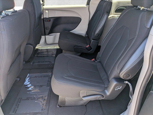 Used 2023 Chrysler Voyager LX FWD image 24