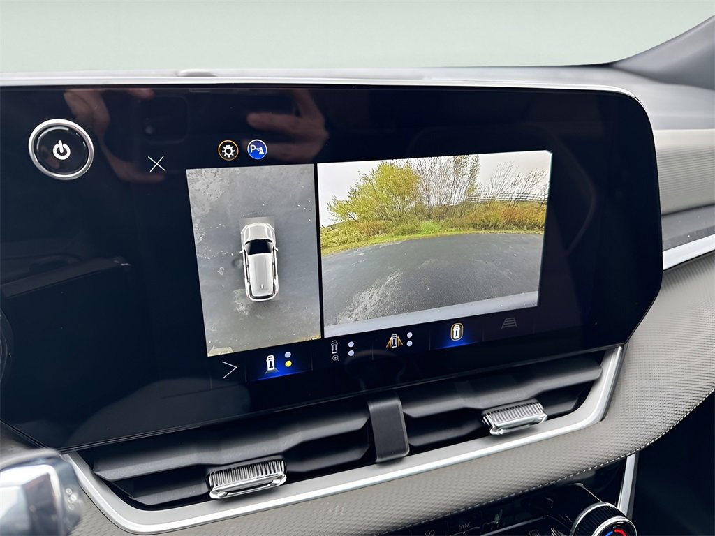 New 2026 Chevrolet Equinox LT w/ Convenience Package II image 24