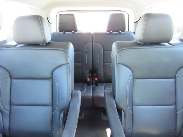 Used 2023 GMC Acadia SLT w/ Technology Package AWD/4WD image 30