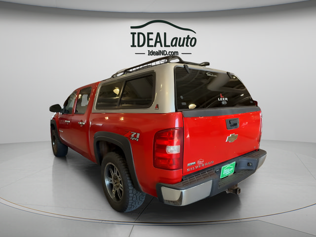 Used 2007 Chevrolet Silverado 1500 LT w/ 1LT Convenience Package AWD/4WD image 9