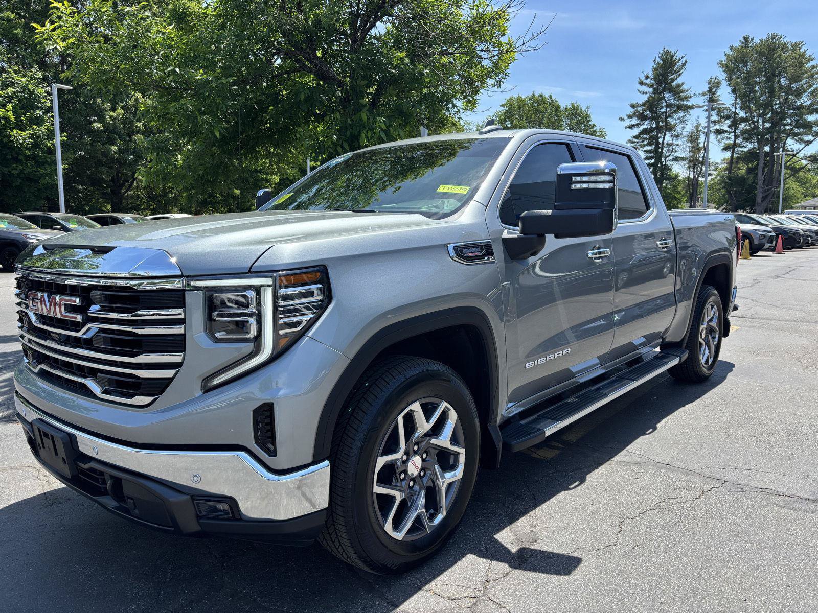 Used 2026 GMC Sierra 1500 SLT w/ SLT Premium Plus Package AWD/4WD image 3
