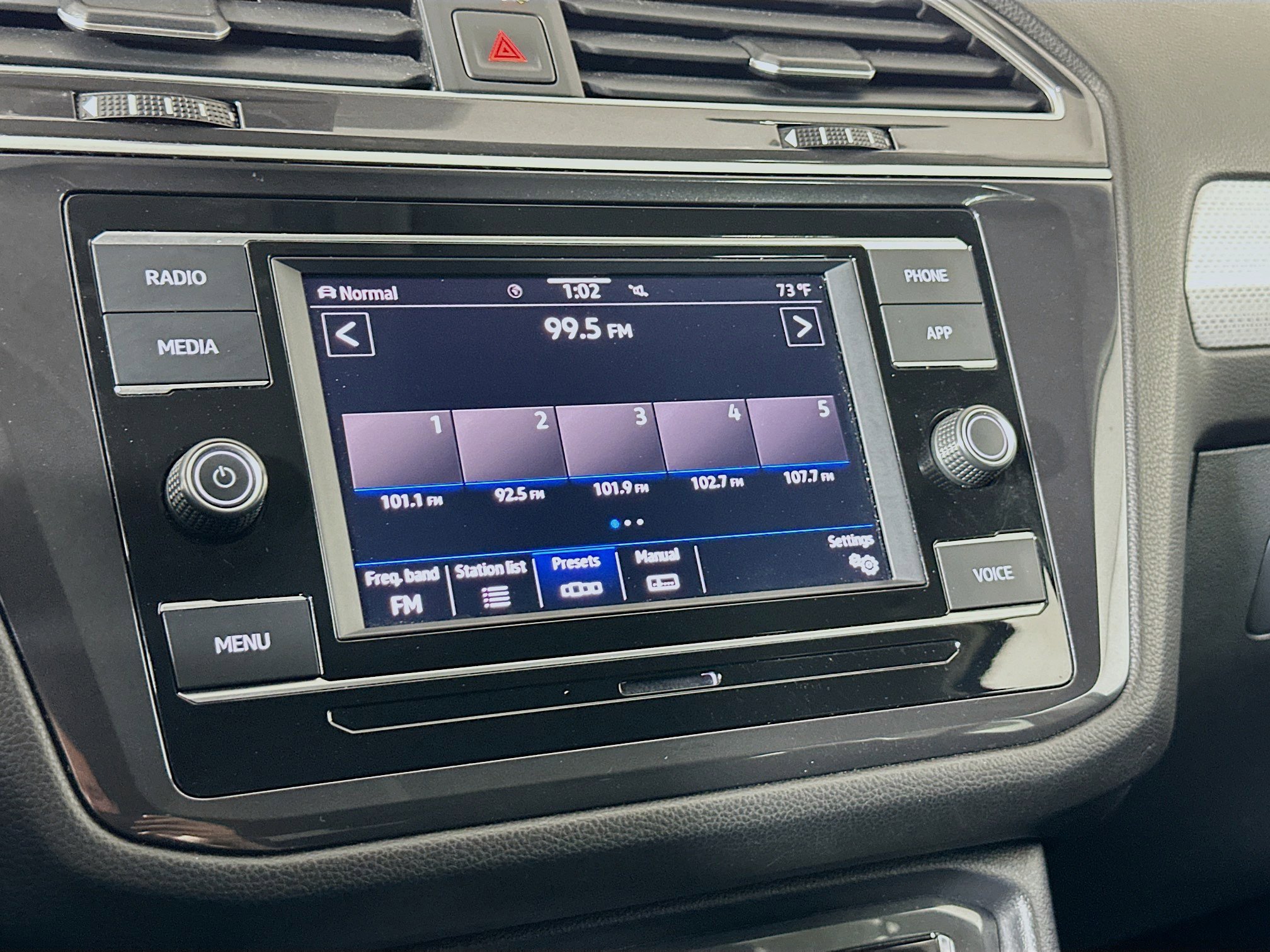 Used 2024 Volkswagen Tiguan S image 19