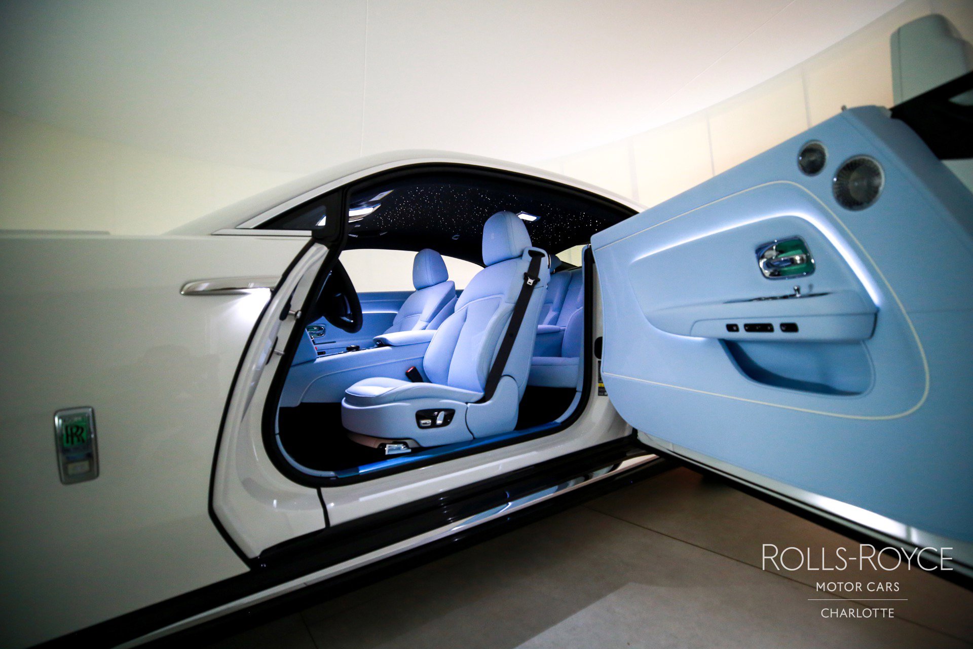 New 2025 Rolls-Royce Spectre w/ Spectre Enhancement Package image 11