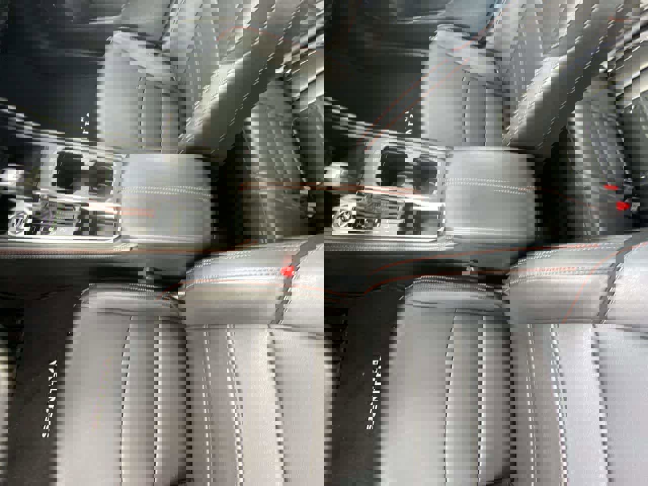 Used 2025 Nissan Sentra SR w/ SR Premium Package FWD image 20