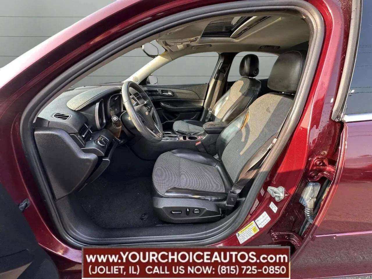 Used 2016 Chevrolet Malibu LT w/ Power Convenience Package image 30