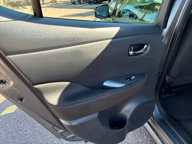 Certified 2025 Nissan Leaf S FWD image 21