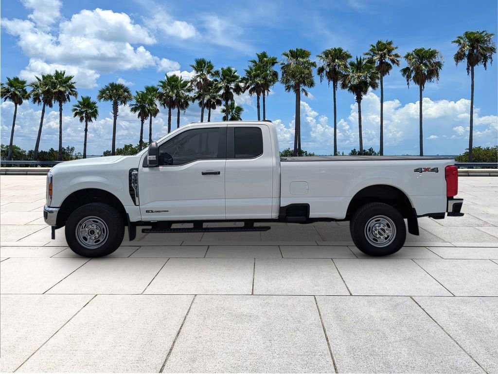 Used 2025 Ford F350 XL w/ XL Chrome Package image 4