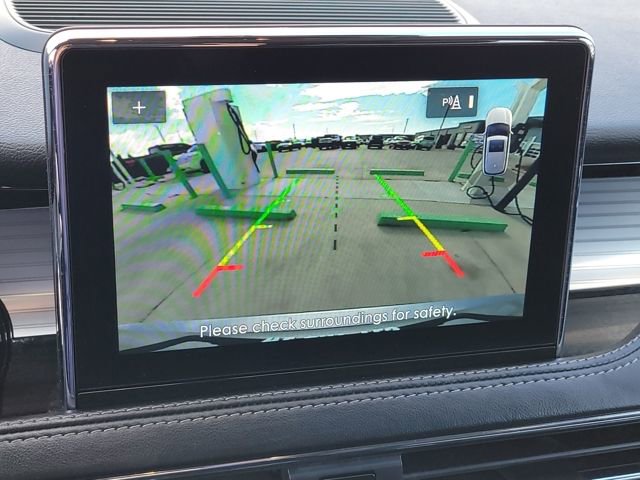 Certified 2022 Lincoln Corsair AWD w/ Equipment Group 101A image 14