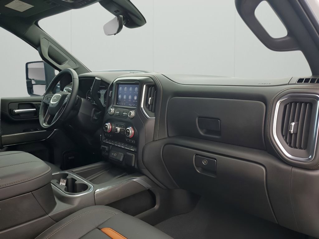 Used 2023 GMC Sierra 3500 AT4 w/ AT4 Premium Plus Package image 14