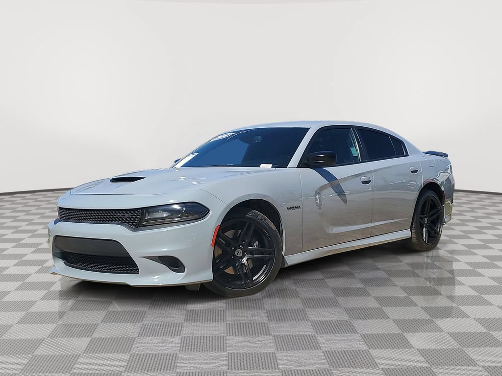 Used 2020 Dodge Charger R/T w/ Plus Group RWD image 2