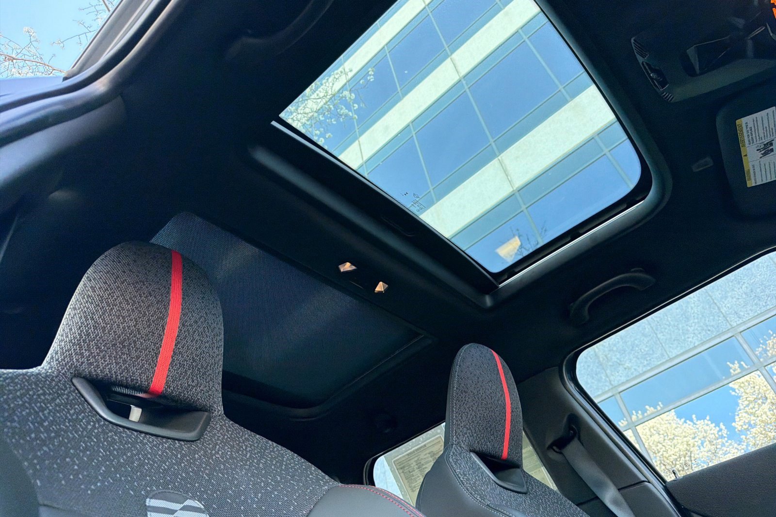 Used 2025 MINI Cooper S image 21