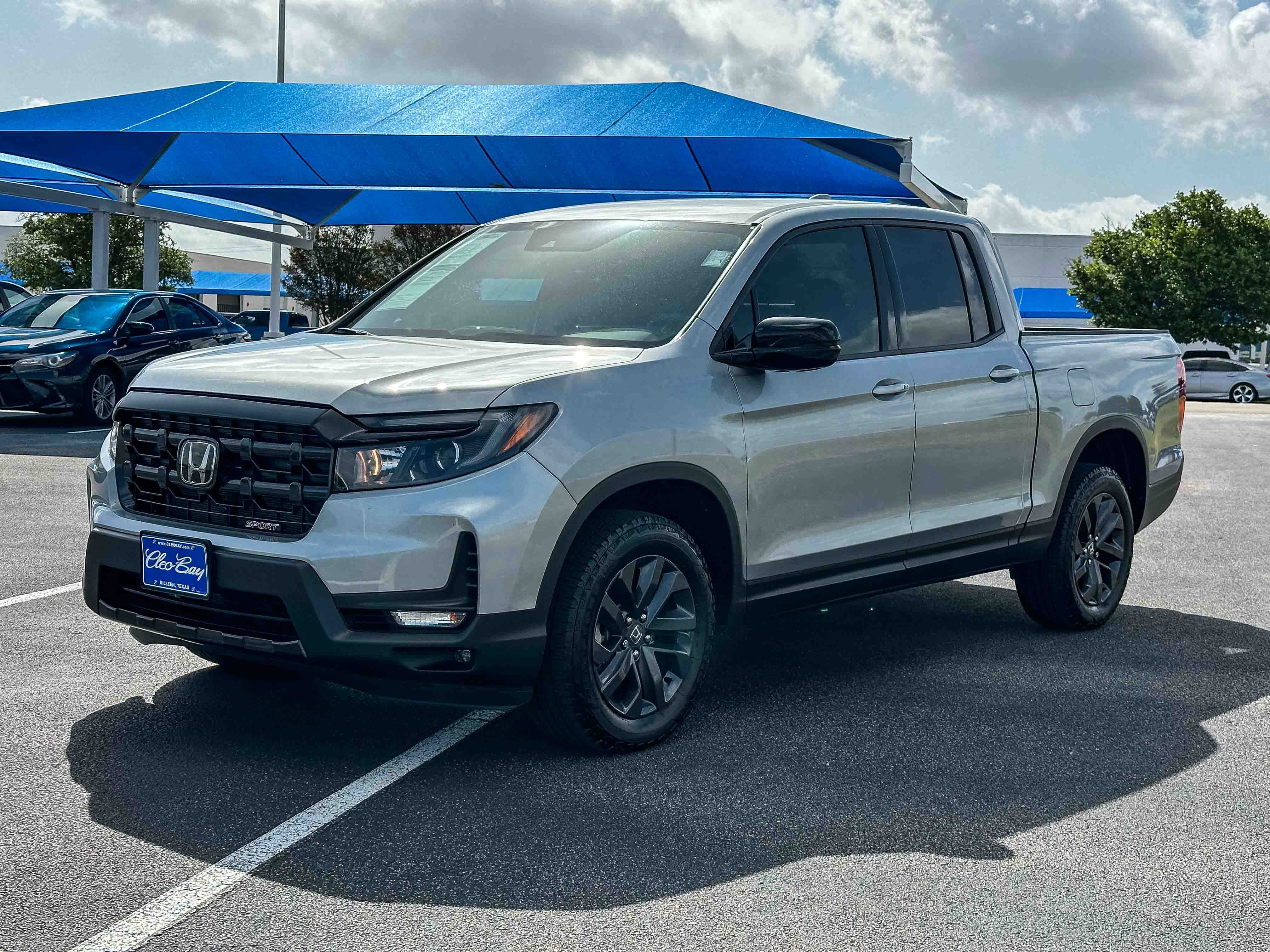 Used 2025 Honda Ridgeline Sport image 10