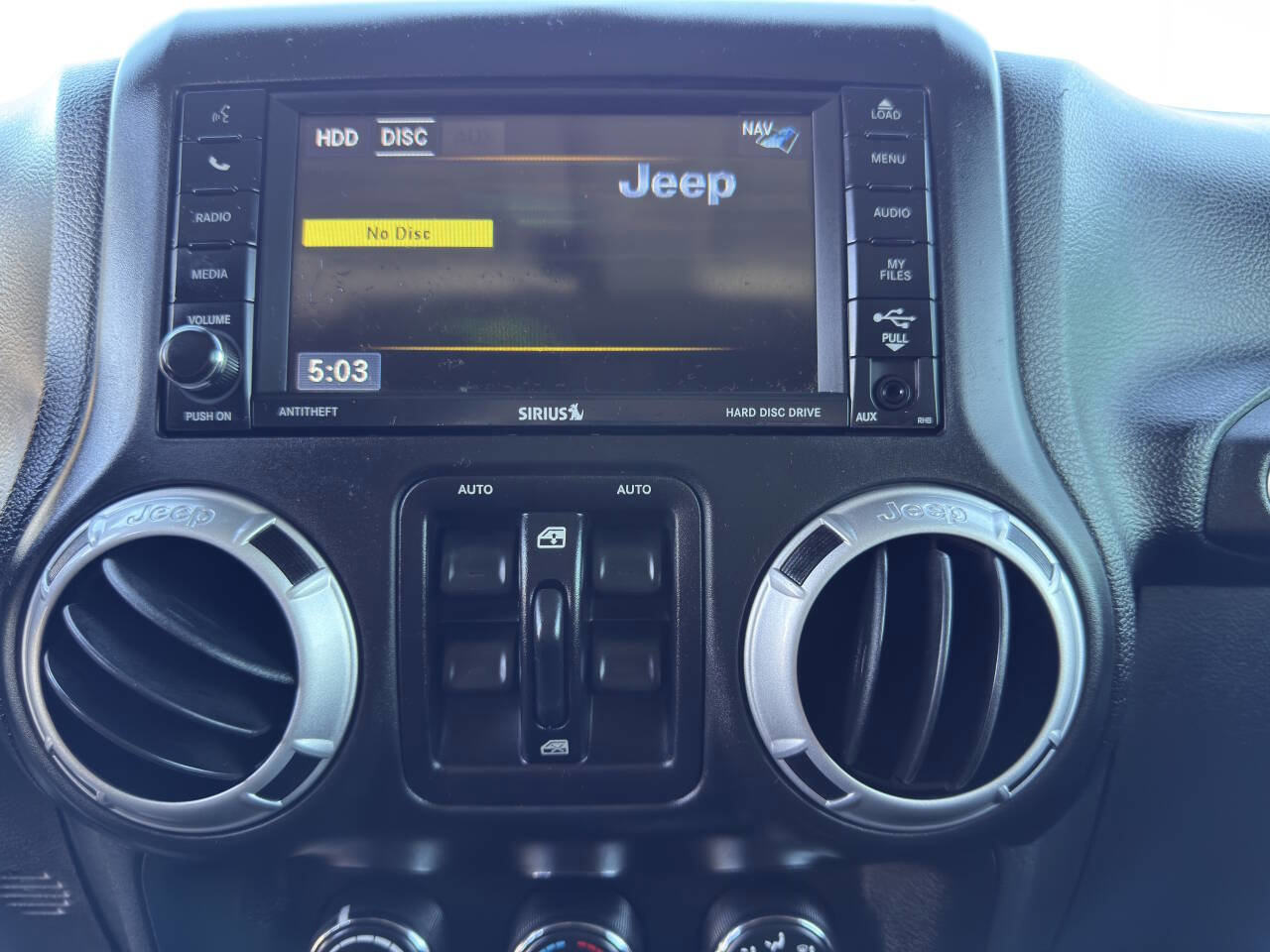 Used 2014 Jeep Wrangler Unlimited Sahara w/ Connectivity Group image 19