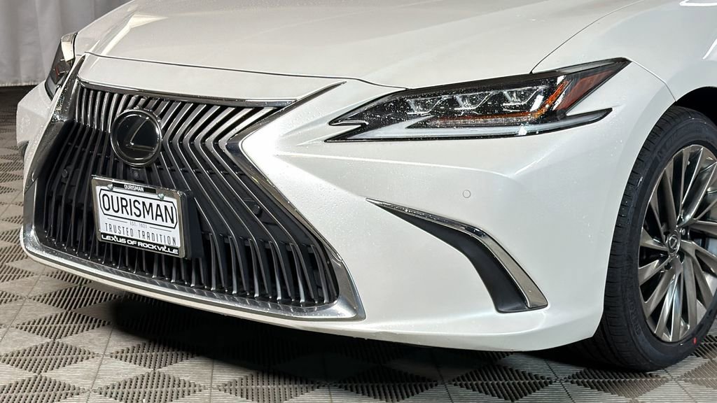 Used 2019 Lexus ES 350 Ultra Luxury w/ Accessory Package 2 image 3