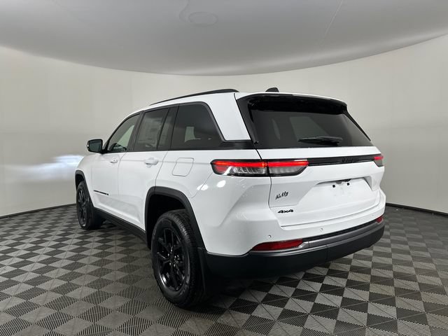 New 2026 Jeep Grand Cherokee Altitude AWD/4WD image 4