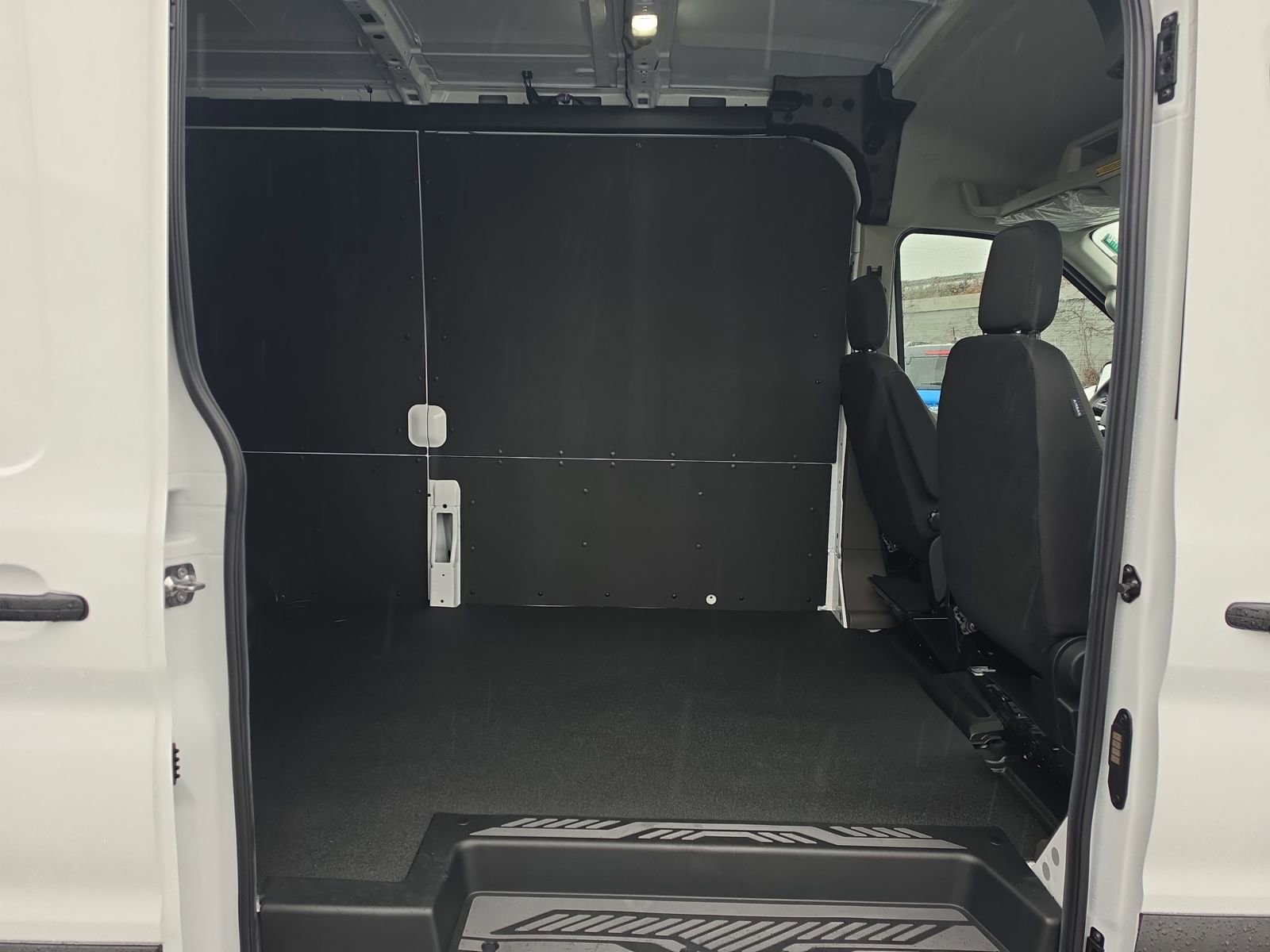New 2026 Ford Transit 250 148 Medium Roof w/ Load Area Protection Package RWD image 13