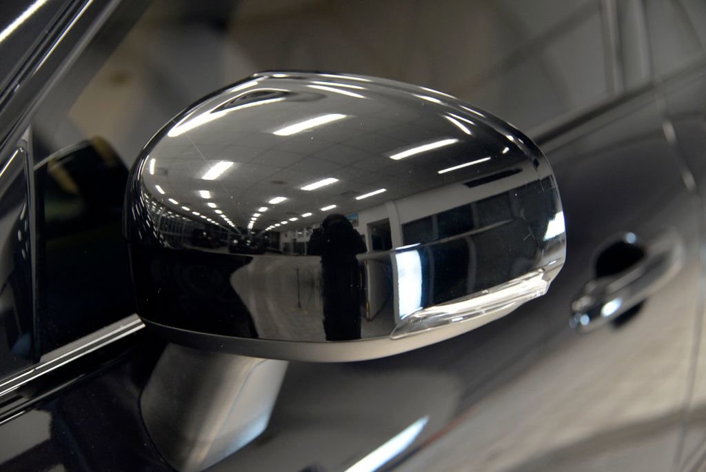 Used 2023 Volvo XC60 T8 Ultimate w/ Protection Package Premier image 12