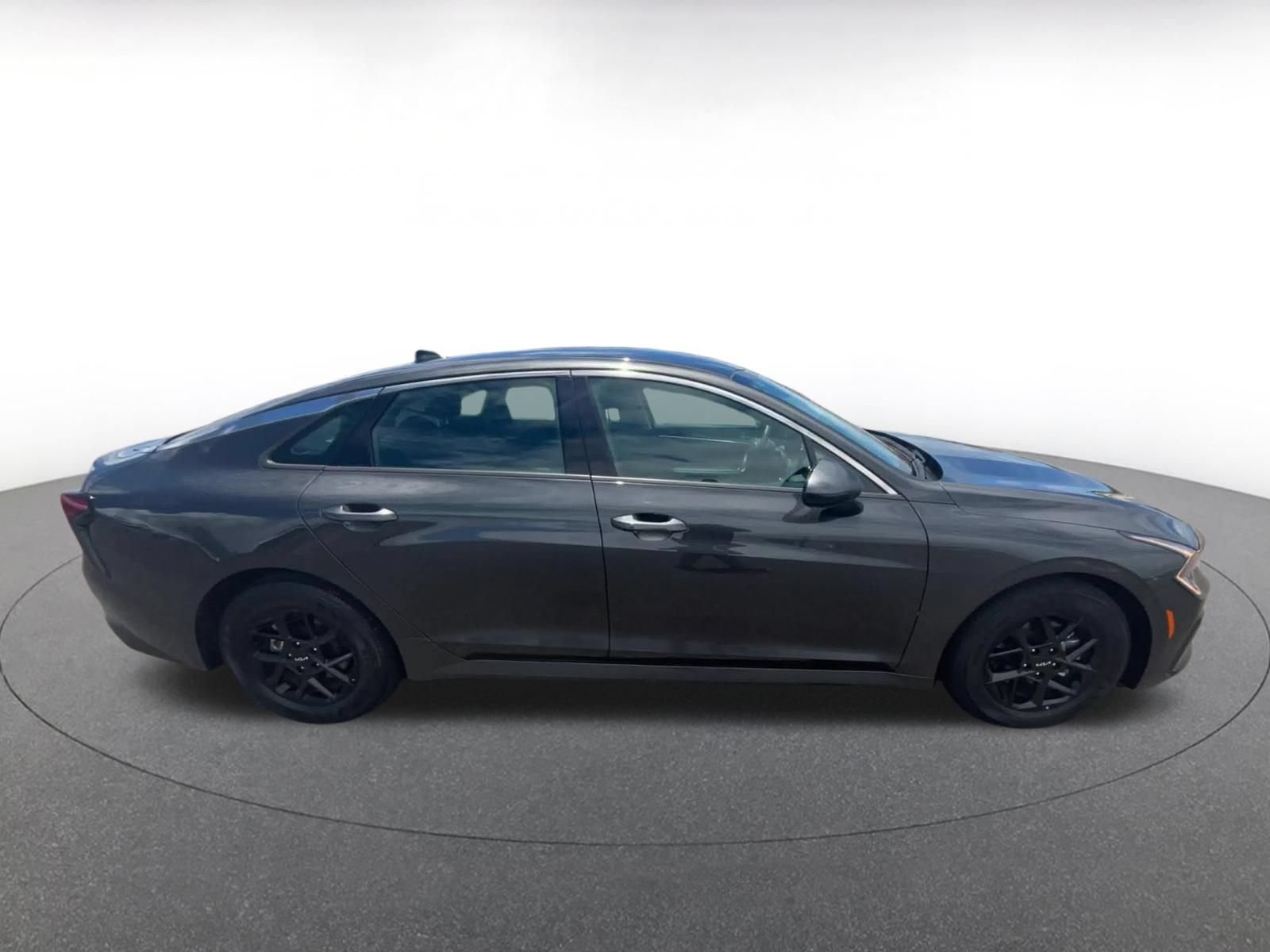 Used 2025 Kia K5 LXS FWD image 16