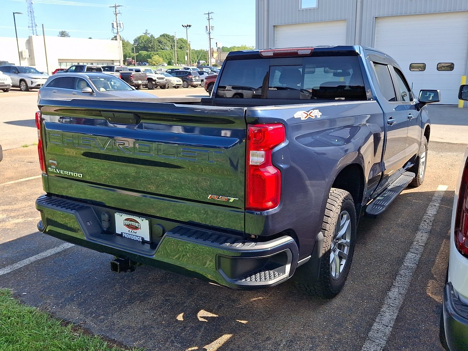 Used 2021 Chevrolet Silverado 1500 RST w/ Convenience Package II AWD/4WD image 4