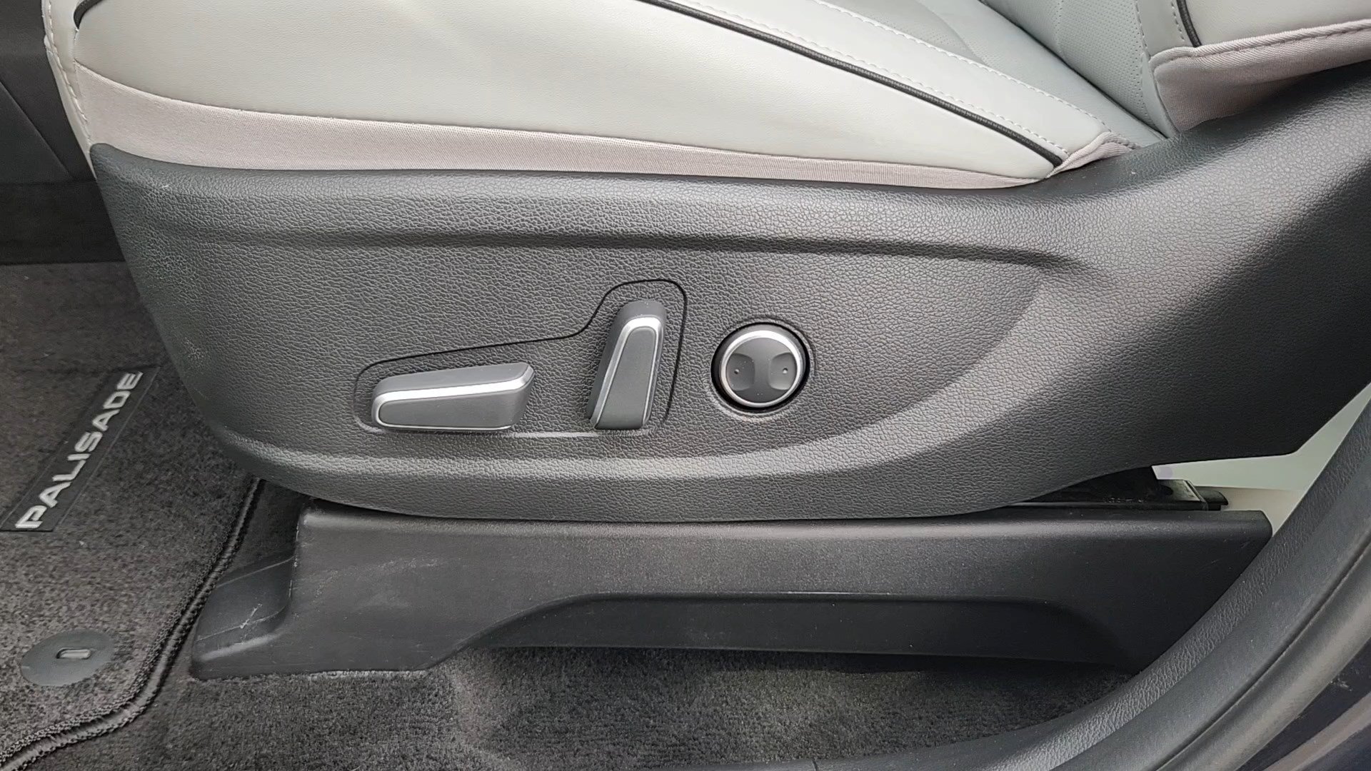 Certified 2025 Hyundai Palisade SEL AWD/4WD image 8
