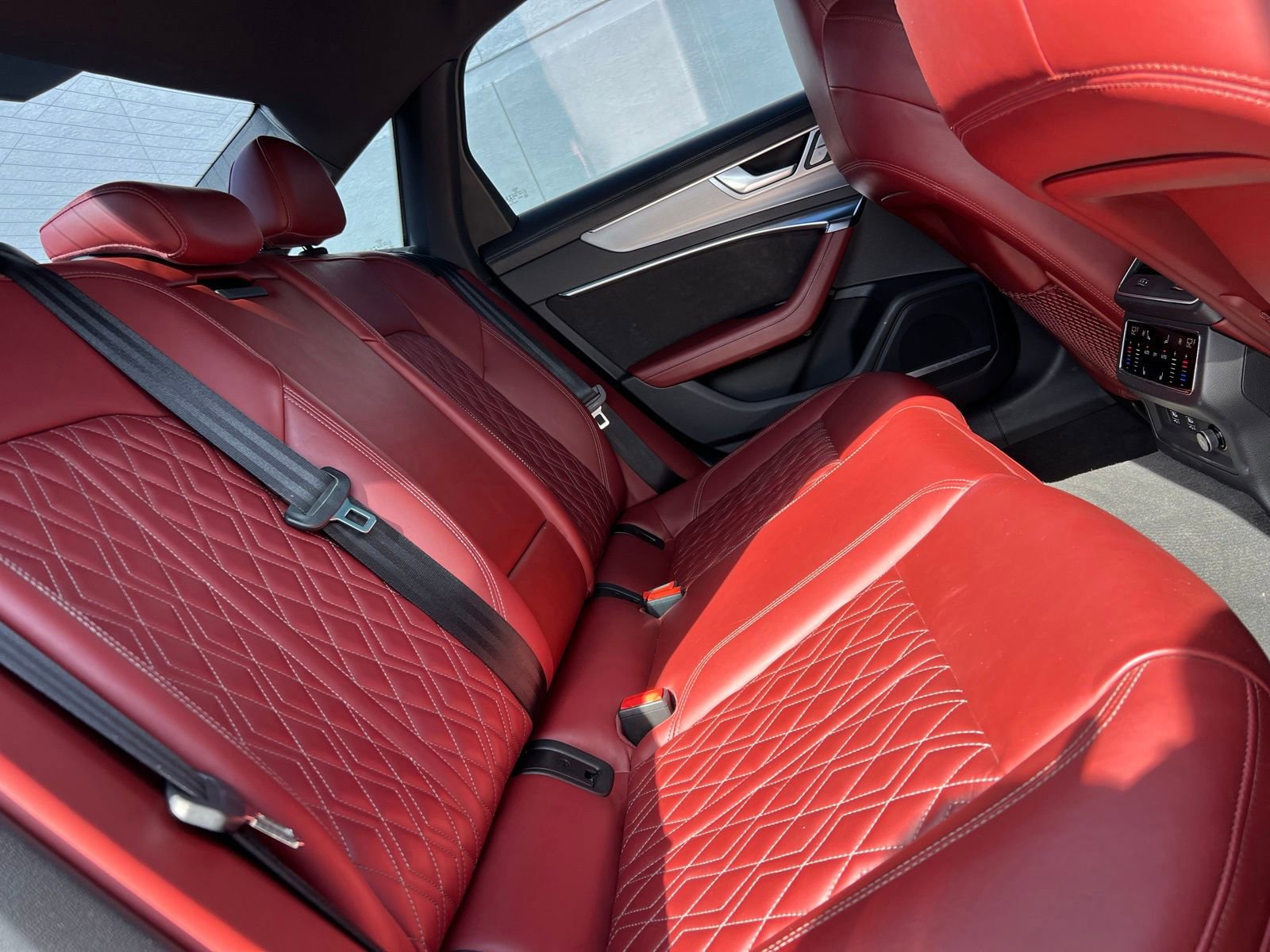 Used 2020 Audi S6 Premium Plus w/ S Sport Package image 54