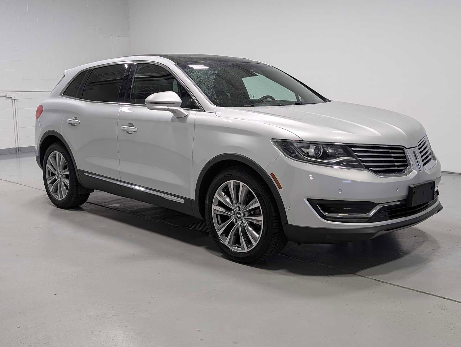 Used 2017 Lincoln MKX Reserve image 6