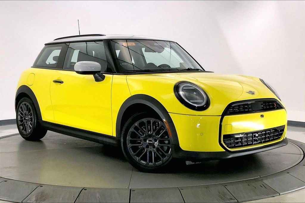 Certified 2025 MINI Cooper S image 1