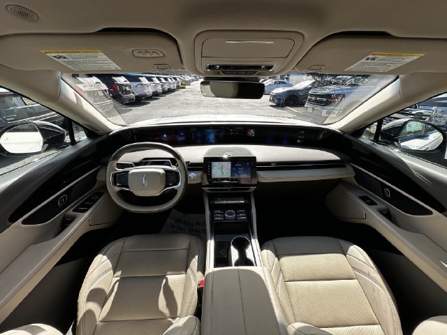 Certified 2024 Lincoln Nautilus Premier AWD/4WD image 16
