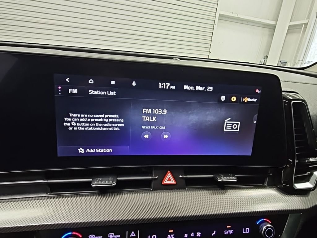 Used 2023 Kia Sportage SX image 18