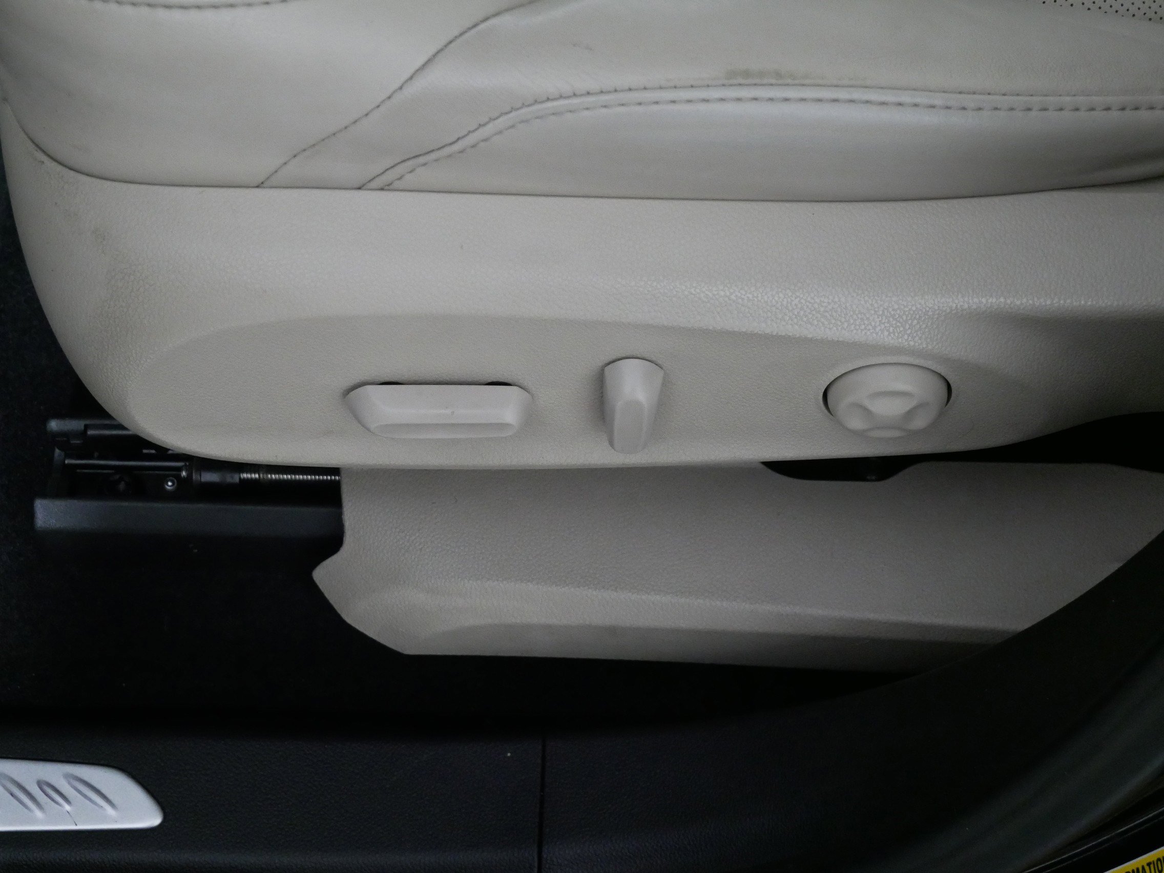 Used 2020 Buick Envision Essence image 20