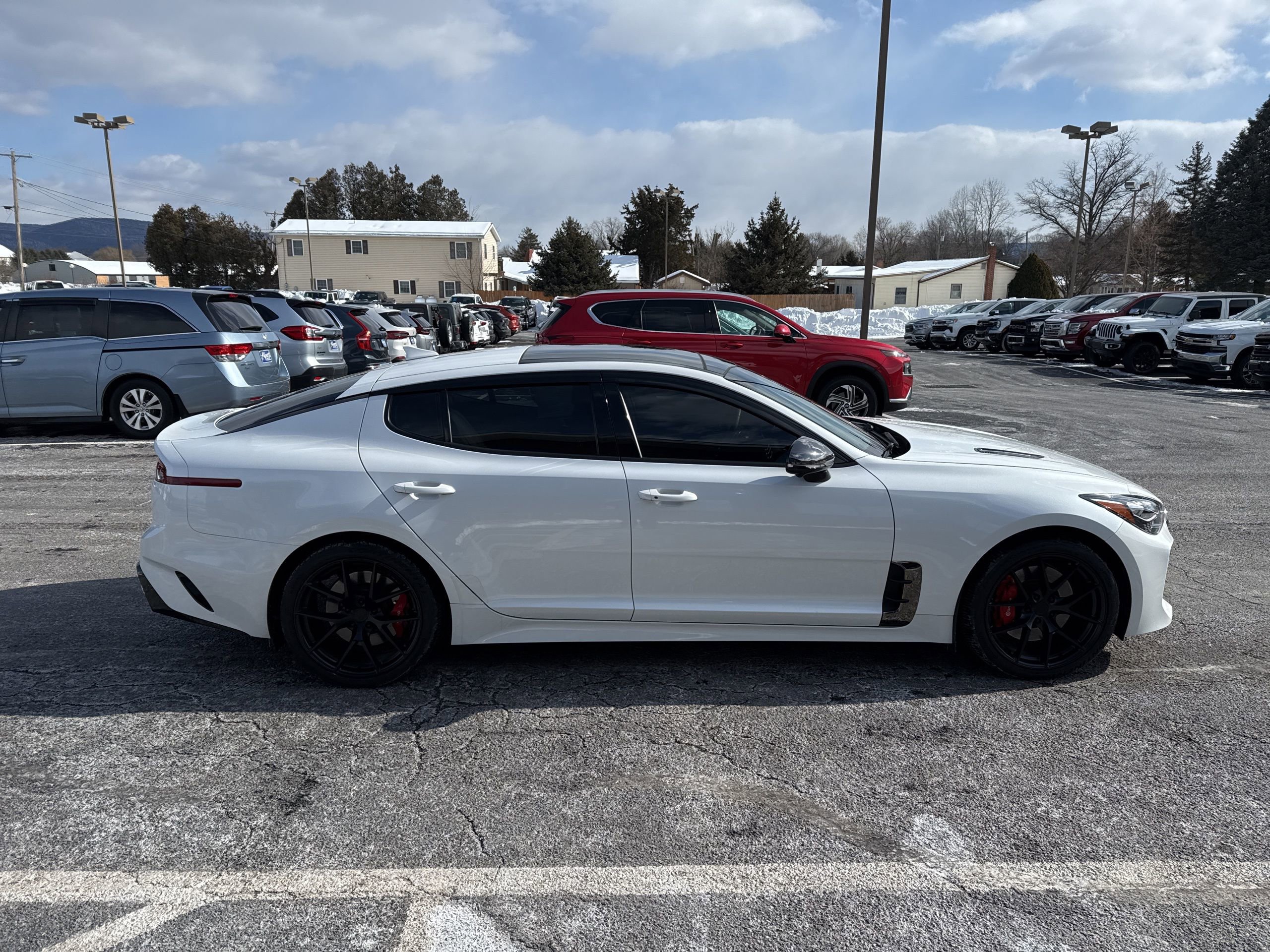 Used 2023 Kia Stinger GT2 image 7
