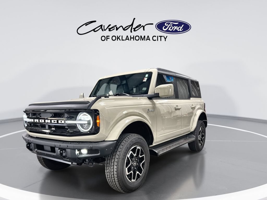 Used 2025 Ford Bronco Outer Banks AWD/4WD image 4